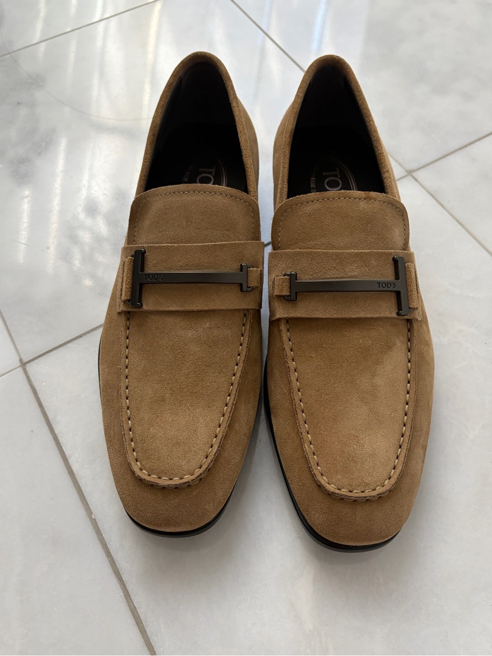 Tod's Men leather Loafers in Tan Suede